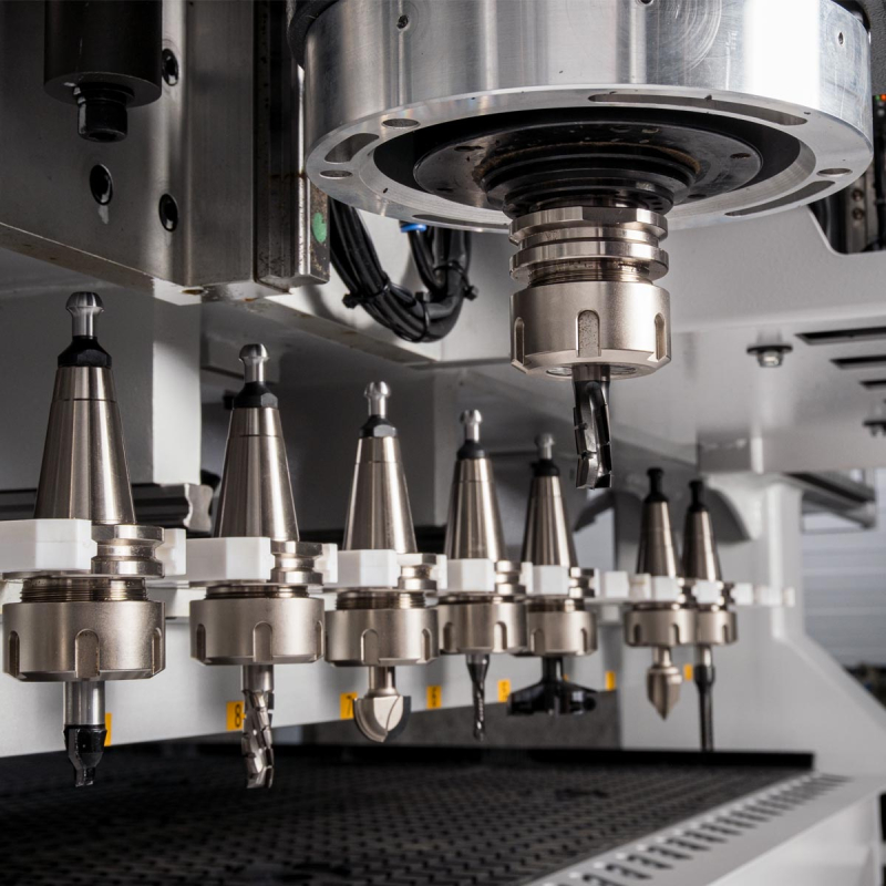 CNC obráběcí centrum KN-2710L
