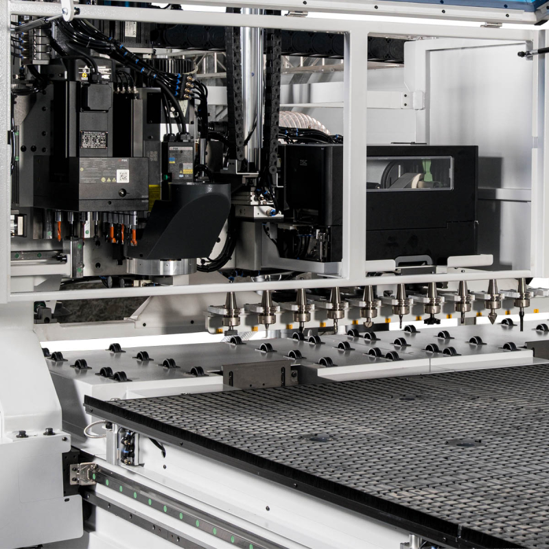 CNC obráběcí centrum KN-2710DL Label