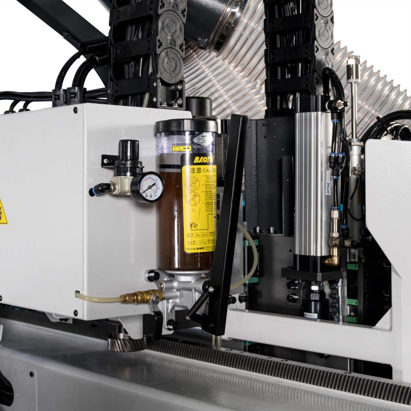 CNC obráběcí centrum KN-2710L